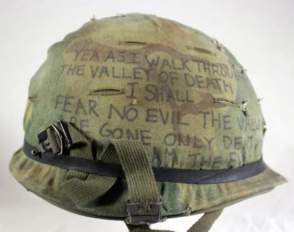 U.S. M1 paratrooper helmet Vietnam War - Image 3